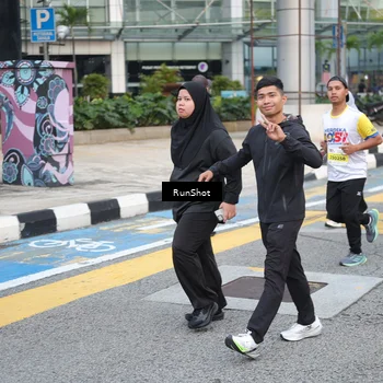 Runner Photo 4504054