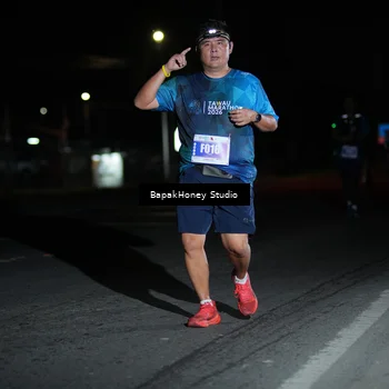 Runner Photo 4504074