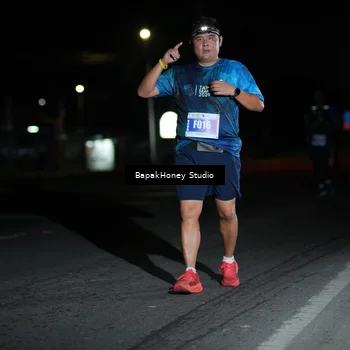 Runner Photo 4504079