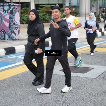 Runner Photo 4504121