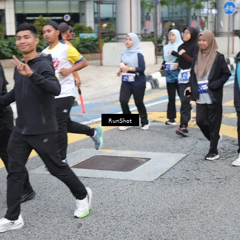 Runner Photo 4504149