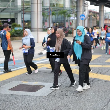 Runner Photo 4504162