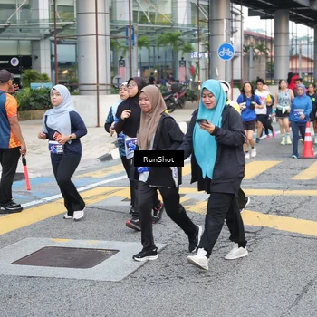 Runner Photo 4504168