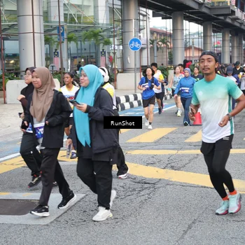 Runner Photo 4504171