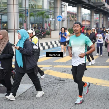 Runner Photo 4504189