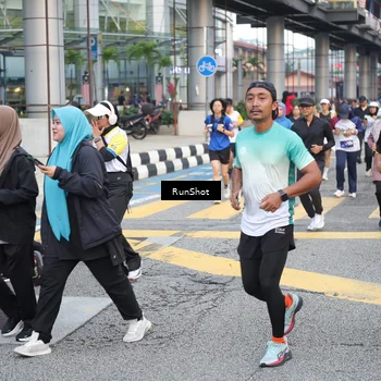Runner Photo 4504193