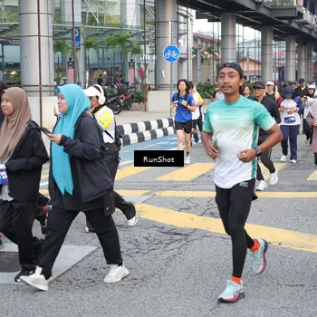 Runner Photo 4504197