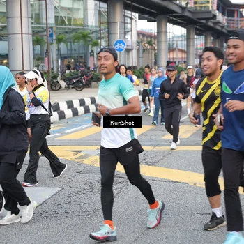 Runner Photo 4504201