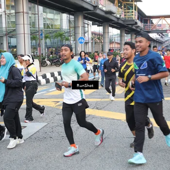 Runner Photo 4504211