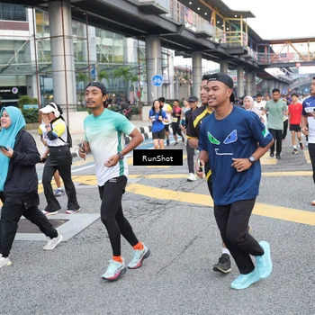 Runner Photo 4504263