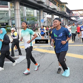 Runner Photo 4504267