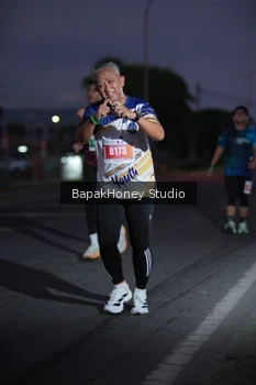 Runner Photo 4504308