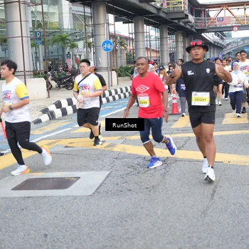 Runner Photo 4504315