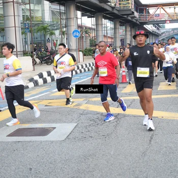 Runner Photo 4504349
