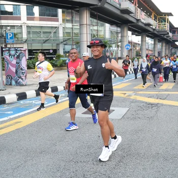 Runner Photo 4504401