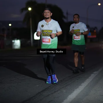 Runner Photo 4504435