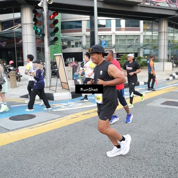 Runner Photo 4504507