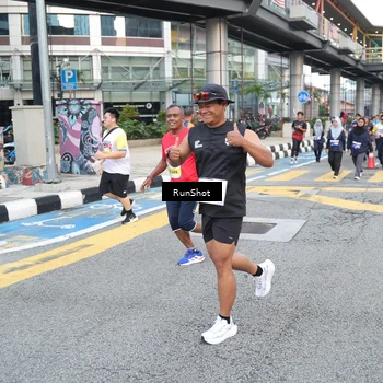 Runner Photo 4504521