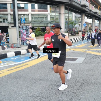 Runner Photo 4504551