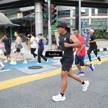 Runner Photo 4504563