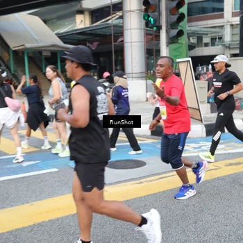 Runner Photo 4504610