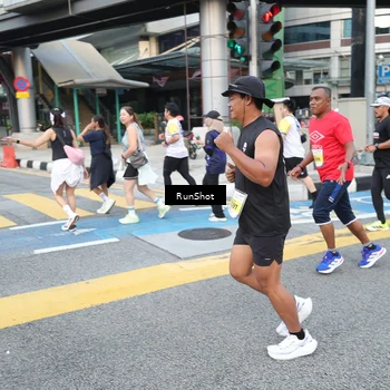 Runner Photo 4504612