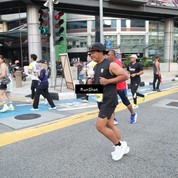 Runner Photo 4504624