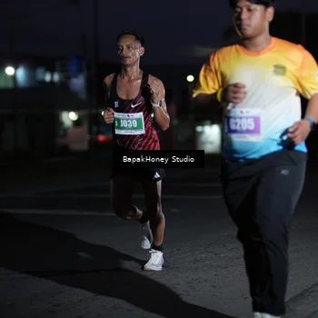 Runner Photo 4504629