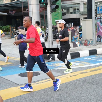 Runner Photo 4504639