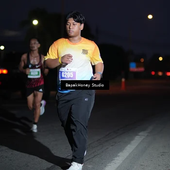 Runner Photo 4504643