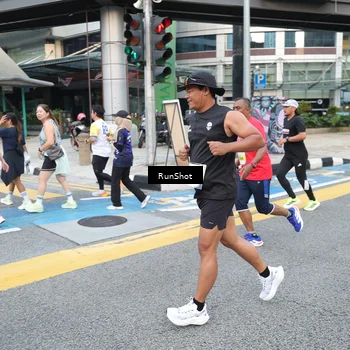 Runner Photo 4504654