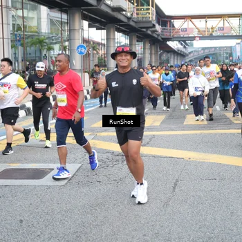 Runner Photo 4504666