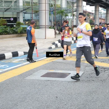 Runner Photo 4504691