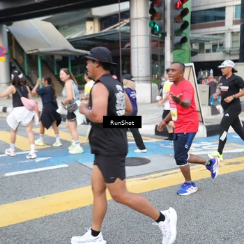 Runner Photo 4504702