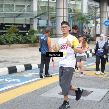 Runner Photo 4504737