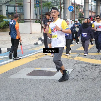 Runner Photo 4504739