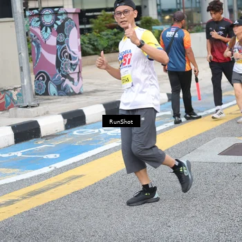 Runner Photo 4504826
