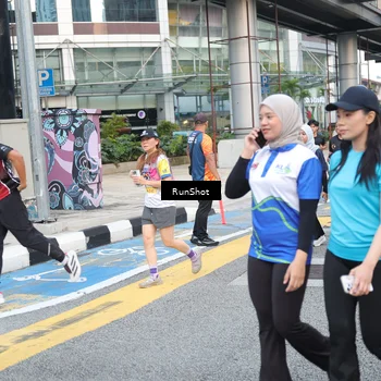 Runner Photo 4504993