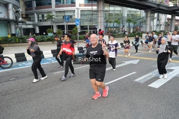 Runner Photo 4505086