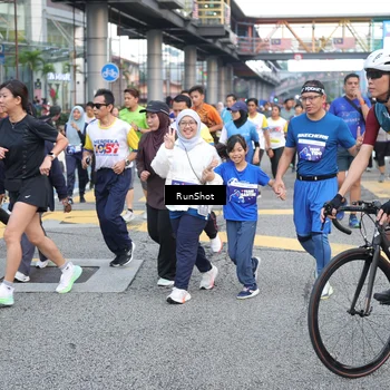 Runner Photo 4505089