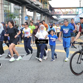 Runner Photo 4505108