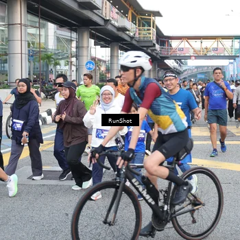Runner Photo 4505119