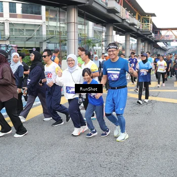 Runner Photo 4505180