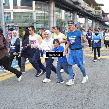 Runner Photo 4505190
