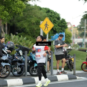 Runner Photo 4505295