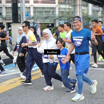 Runner Photo 4505358