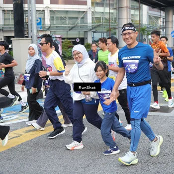 Runner Photo 4505366