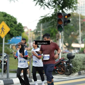 Runner Photo 4505375