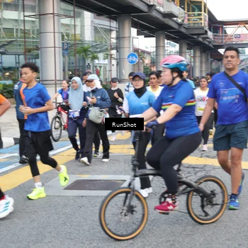 Runner Photo 4505399