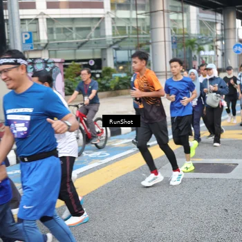 Runner Photo 4505410